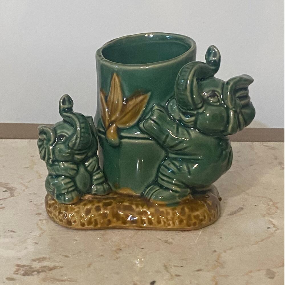 Vintage Ceramic Majolica Bamboo Planter Mama & Baby Elephants Trunks Up Green